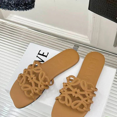 "L"Beach Petal Anagram slides